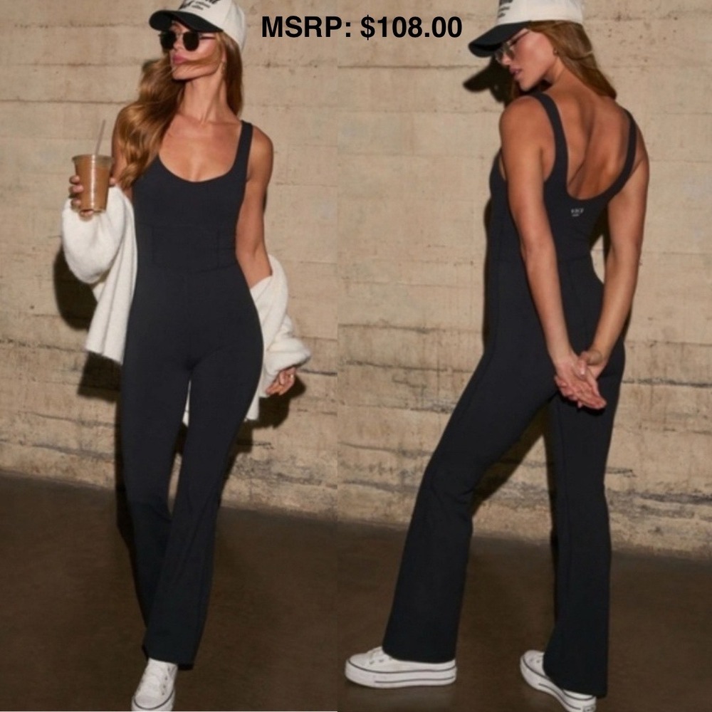 WILO THE LABEL V-Neck Flare Unitard Size Medium Black Ribbed Jumpsuit Gorpcore